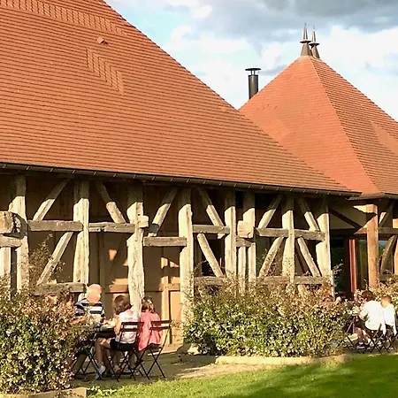 La Huzarde A Montbeugny Pour 4 Pers. Avec Animaux Admis Et Parking - Fr-1-489-599 Vakantiehuis Montbeugny