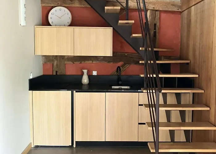 La Huzarde A Montbeugny Pour 4 Pers. Avec Animaux Admis Et Parking - Fr-1-489-599 * Montbeugny