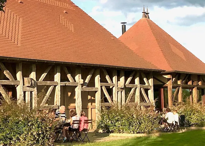 La Huzarde A Montbeugny Pour 4 Pers. Avec Animaux Admis Et Parking - Fr-1-489-599 Vakantiehuis Montbeugny